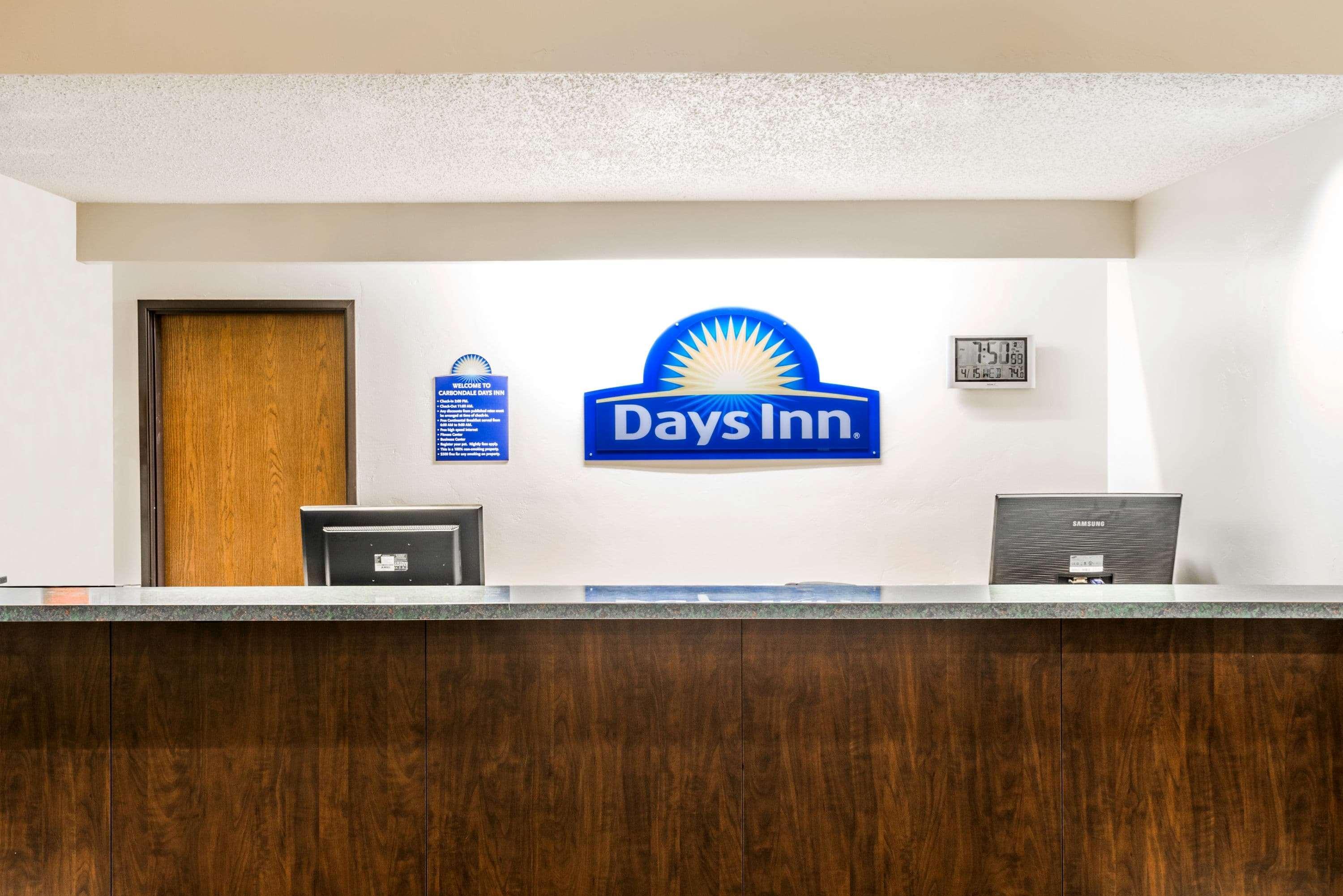 Days Inn By Wyndham Carbondale Exterior photo