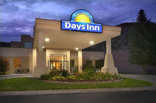 Days Inn By Wyndham Carbondale Exterior photo